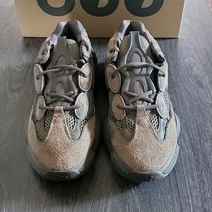 Mens Size 10 Yezzy 500 Clay Brown